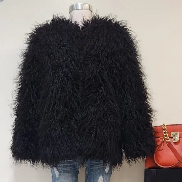 πUBER GORGE!πVTG 70s Vibe Boho Chic Black Faux Mongolian Lamb Fur Jacket - Picture 10 of 16